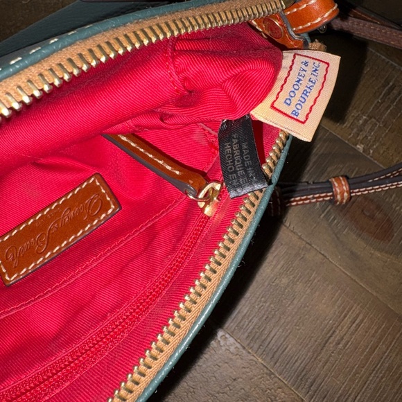 Dooney & Bourke Pebbled Leather Crossbody Green British Tan Trim - Picture 11 of 11